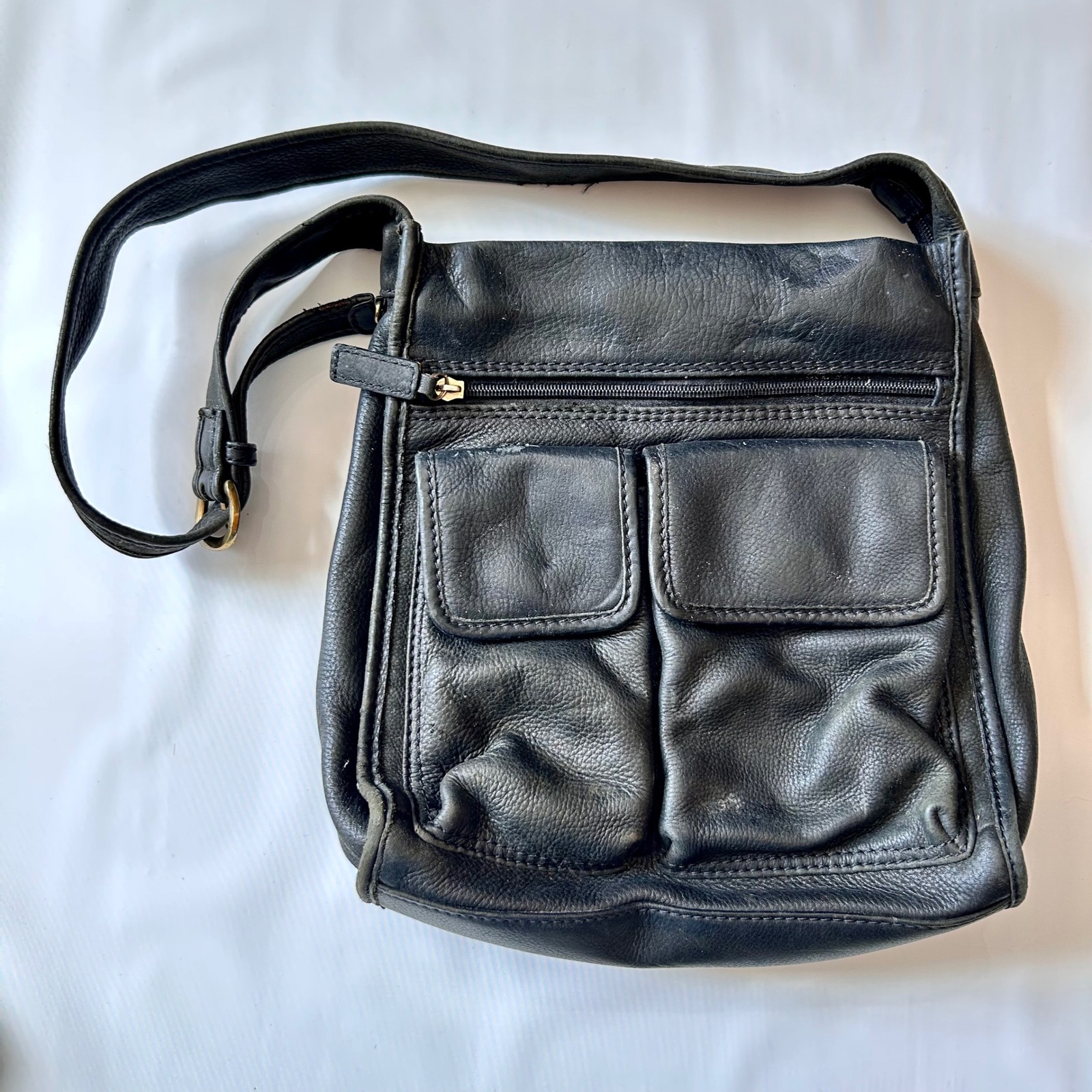 Vintage Fossil 75082 Black Leather Flap Crossbody Messenger Bag
